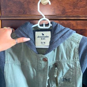 ABERCROMBIE KIDS HOODED JACKET